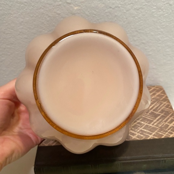 Vintage Hand Painted Fenton Melon Ruffle Vase - Picture 5 of 7